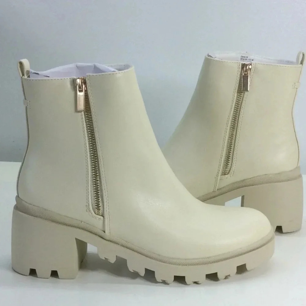 NWOT Winter White Faux Leather Combat Boots - Picture 4 of 8